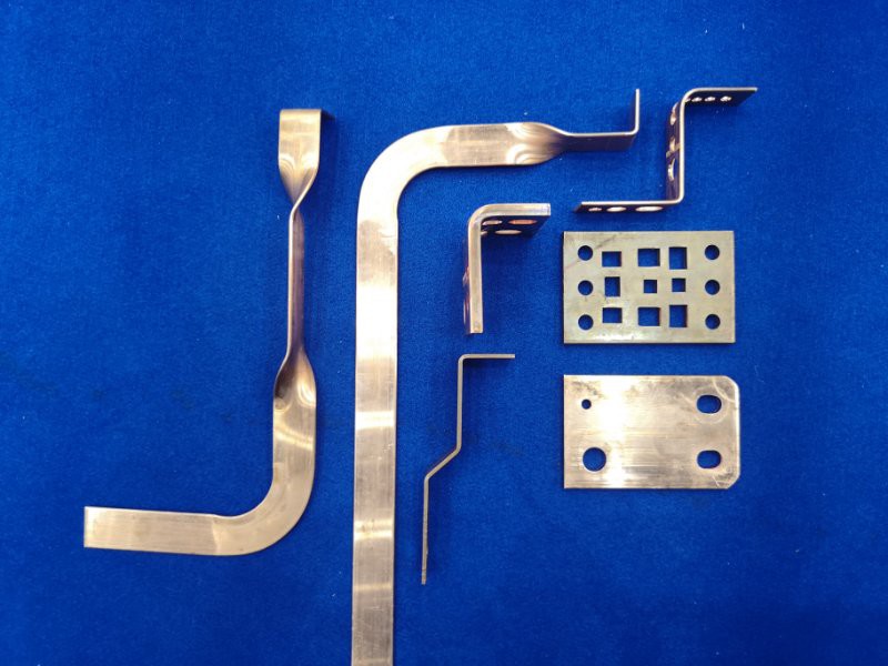 Máy gia công thanh cái đồng