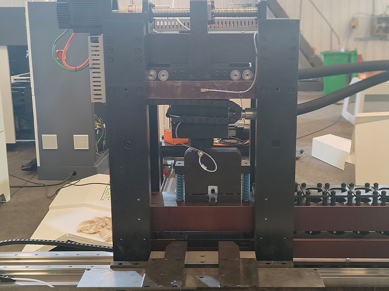 chi tiết máy đột thanh cái đồng