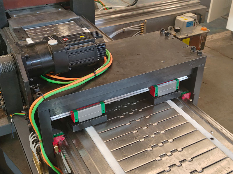 chi tiết máy đột thanh cái đồng